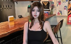 在床上男脱女人的内衣